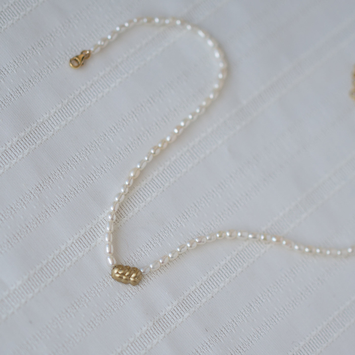 14K Gold and pearls necklace with a Challah pendant