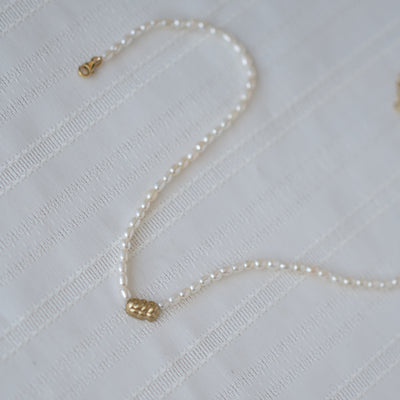 14K Gold and pearls necklace with a Challah pendant