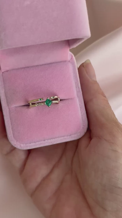 Skylar | Mini Emerald & White Diamond Ring