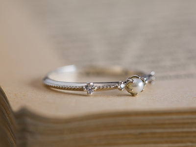 Sofia | Pearl and Diamond Ring