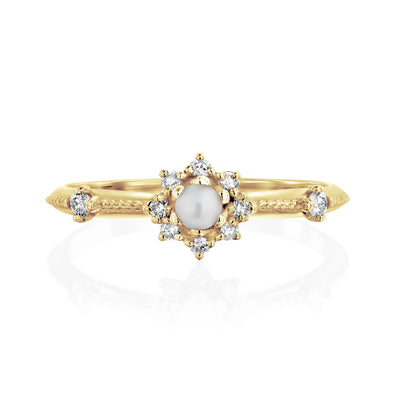 Twinkle | Pearl and Diamond Star Ring